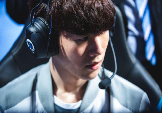 双位列前茅 双位列前茅